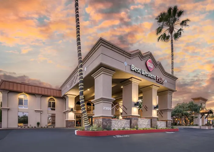 Best Western Plus Hilltop Inn