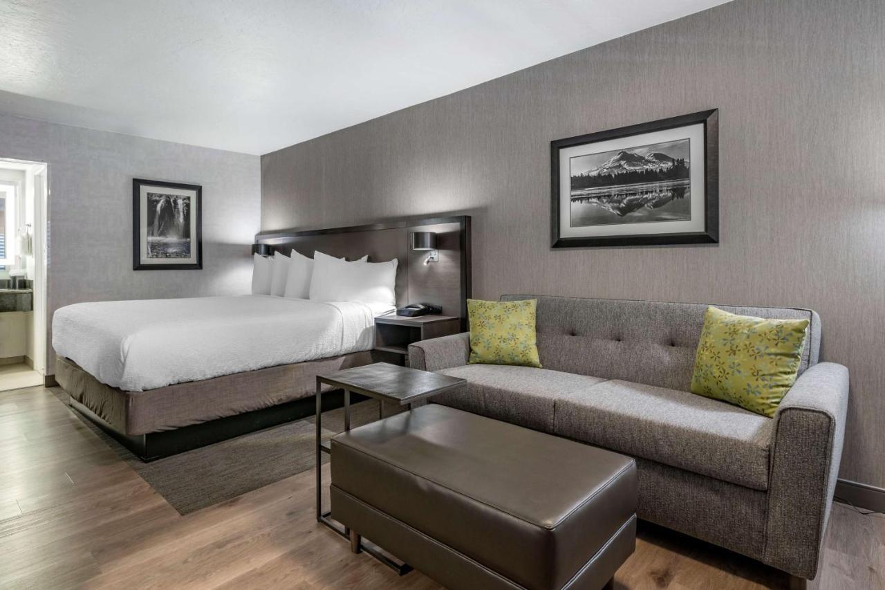 Western Hilltop Hotel Redding