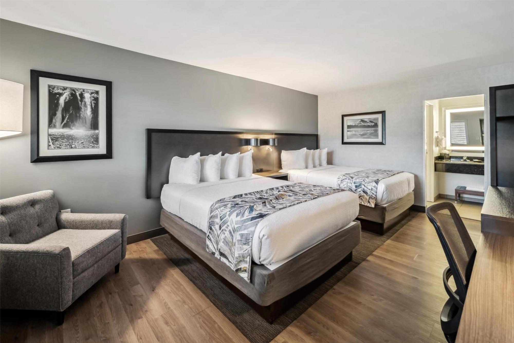 Western Hilltop 3* Redding
