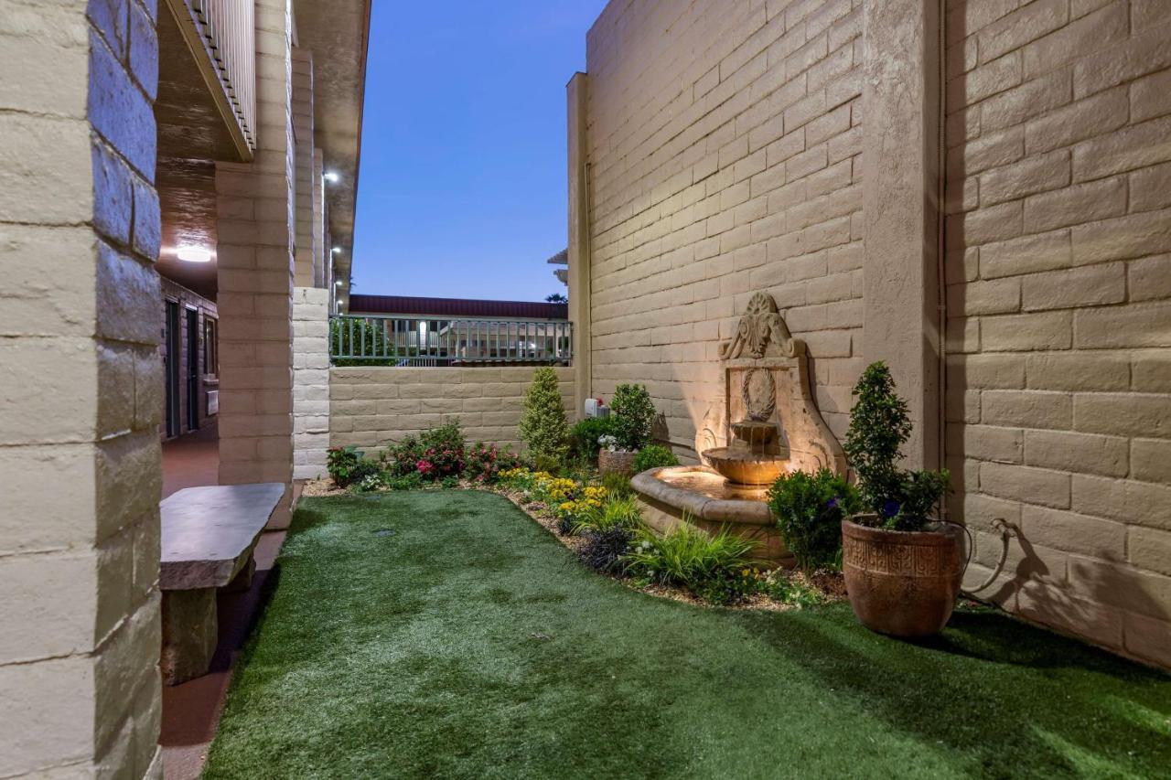Hotel Western Hilltop 3*