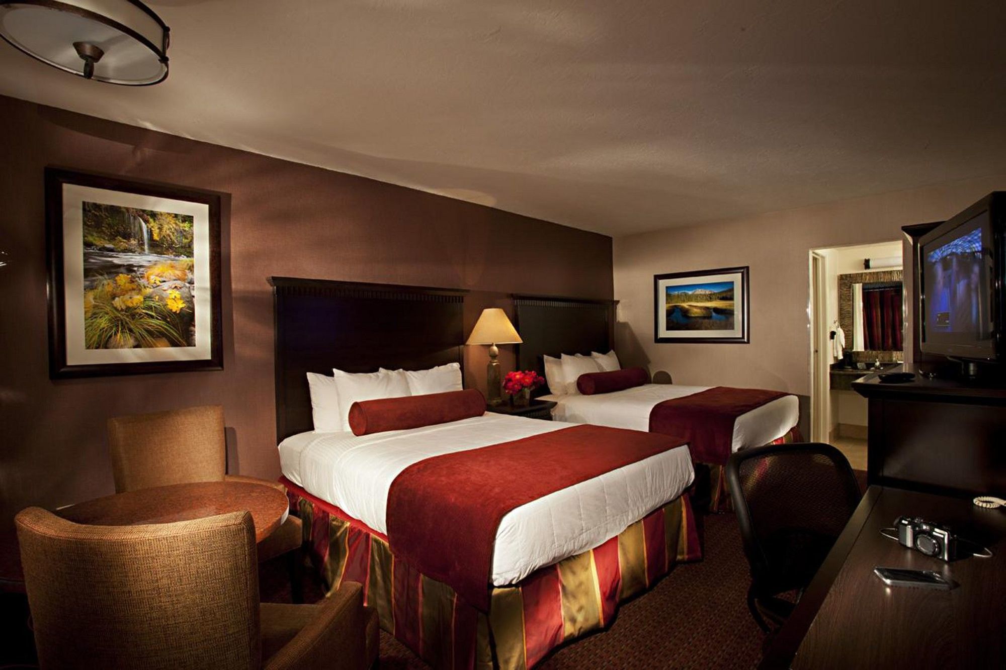 Hotel Western Hilltop